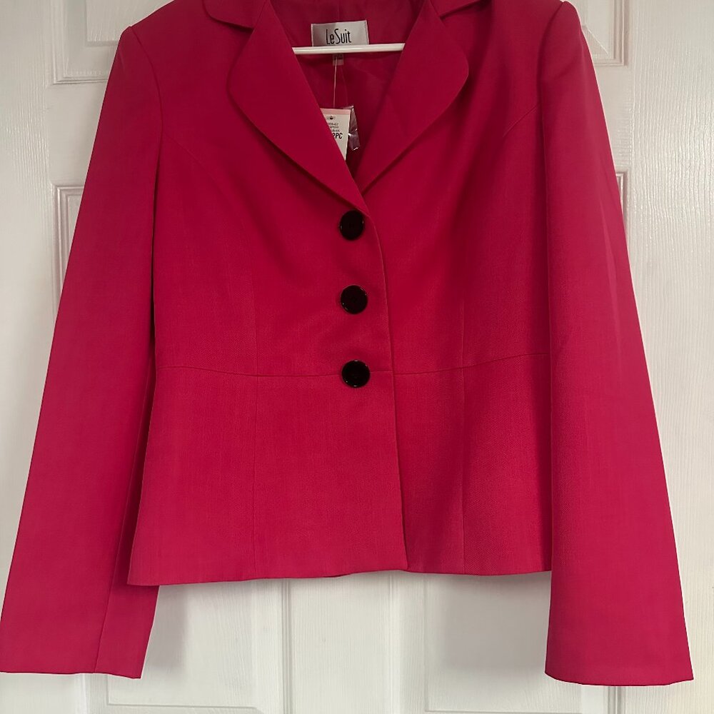 Le Suit Hot Pink Blazer with Black Buttons Size 10, great work piece
